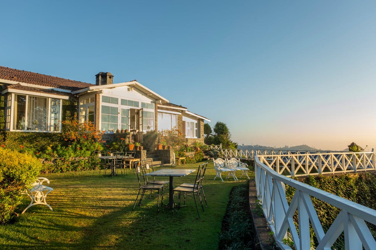 Homestays & Villas